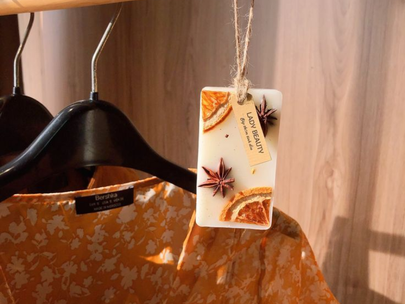 Mách Bạn Cách Khử Mùi Tủ Quần Áo Hiệu Quả Nhanh Chóng