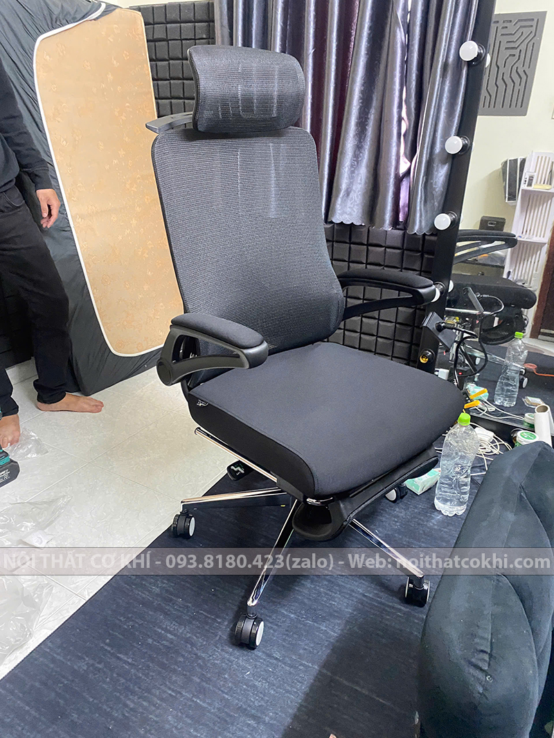 Ghế Văn Phòng Công Thái Học Ngã Lưng Gác Chân Màu Đen AK827