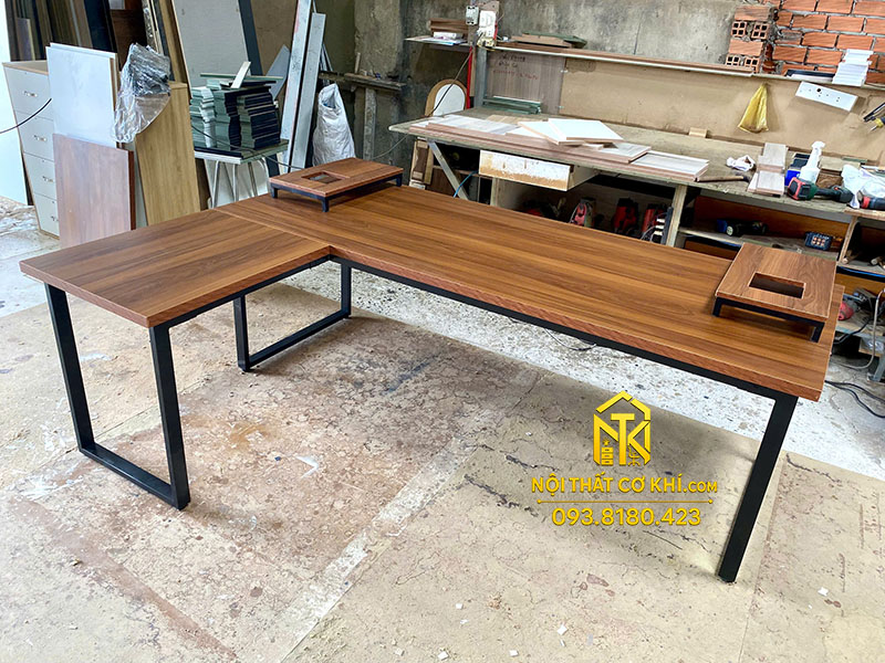 Bàn Làm Việc Chữ L Chân Sắt 220x160cm